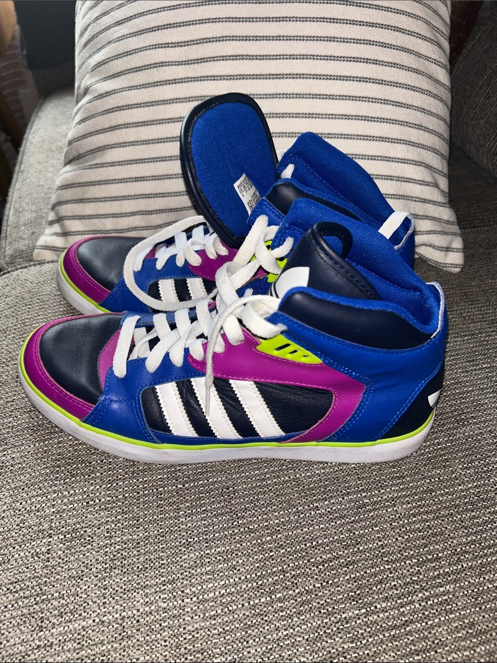 adidas High-Top Sneakers in Navy, Blue, Magenta & Neon Yellow - Picture 3 of 6